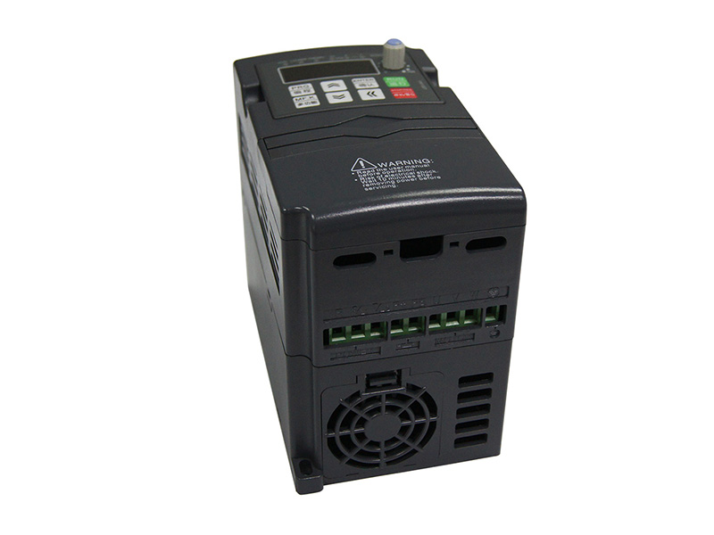 永磁同步電機(jī)驅(qū)動(dòng)器，永磁變頻器廠家，永磁電機(jī)變頻器，永磁同步變頻器